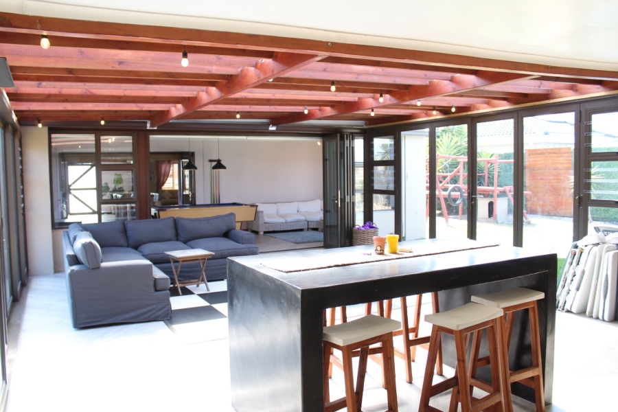 4 Bedroom Property for Sale in Rouxville Western Cape